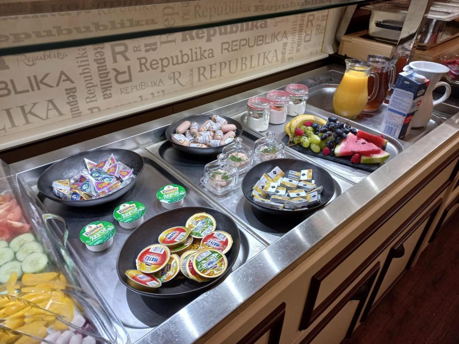 Wellness Republika 24 * Плзень